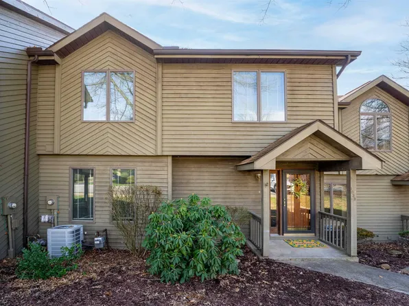 1033 Greystone Cir, Morgantown, WV 26508