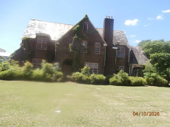 1107 N Jefferson St, Albany, GA 31701