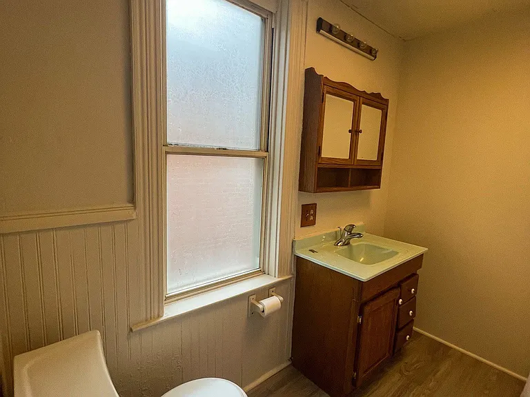 625 Lake St — Photo 31