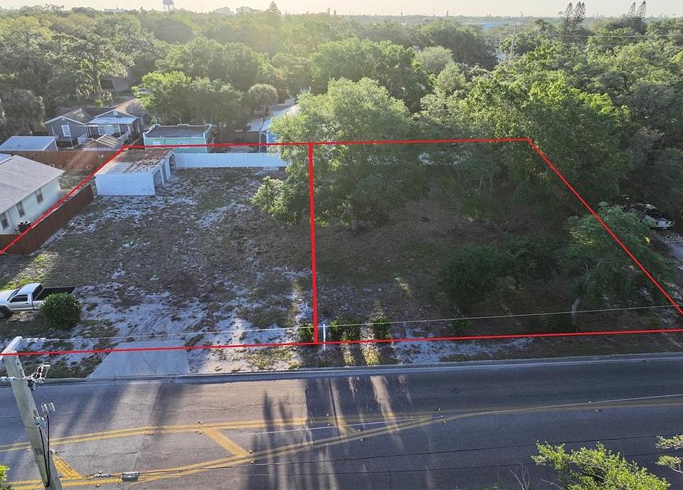 1st image of 813 39th St W #36