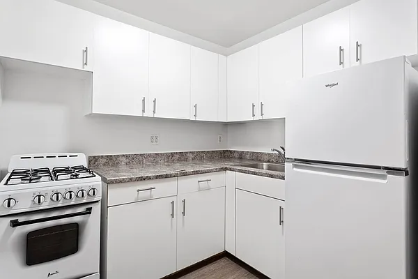 Rented by Kole Group | media 5