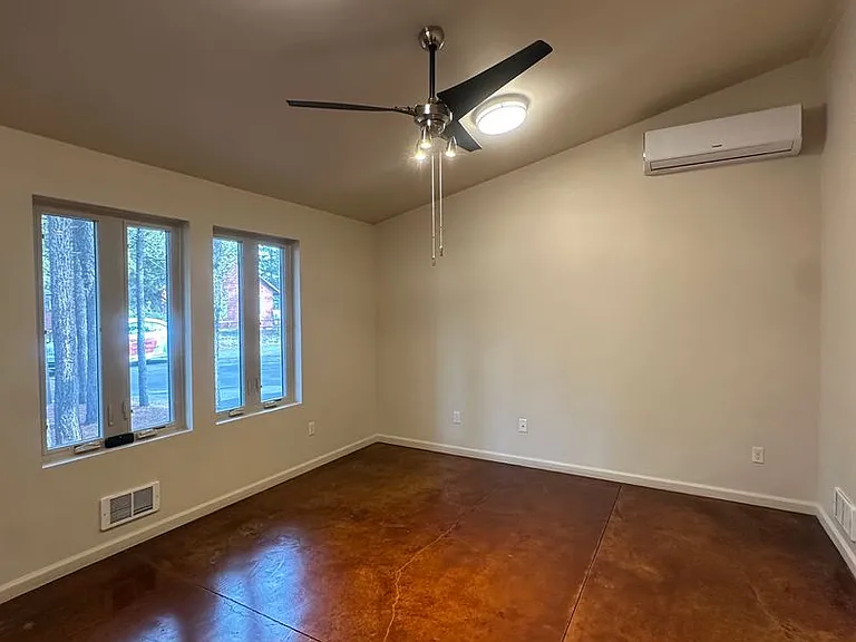 51313 Mitts Way — Photo 5