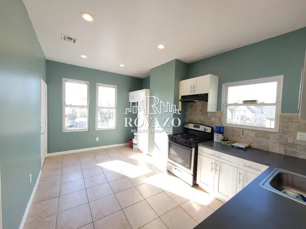 356 6th Ave W Floor 3, Newark, NJ 07107