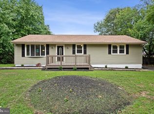 920 Kearsley Rd, Sicklerville, NJ 08081