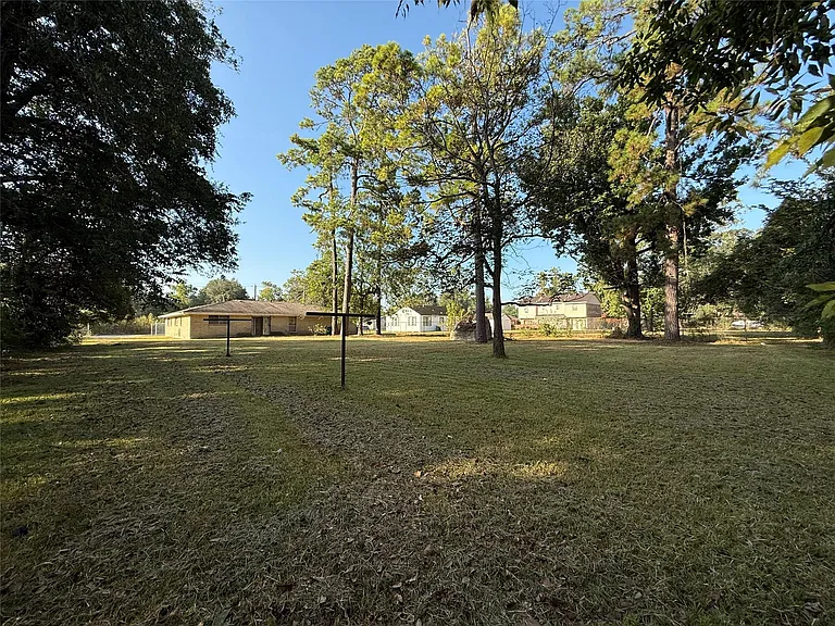 7325 Ley Rd — Photo 47