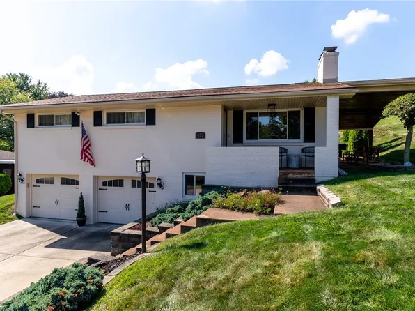 432 Wyndhurst Dr, Coraopolis, PA 15108