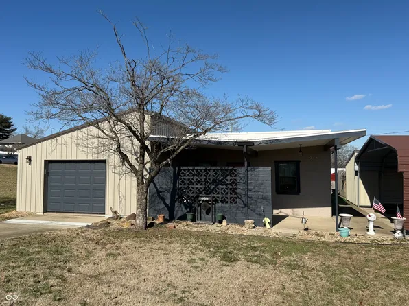 215 W Cross St, Brownstown, IN 47220