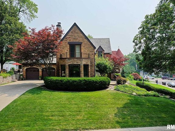 2nd image of 103 W Stratford Dr