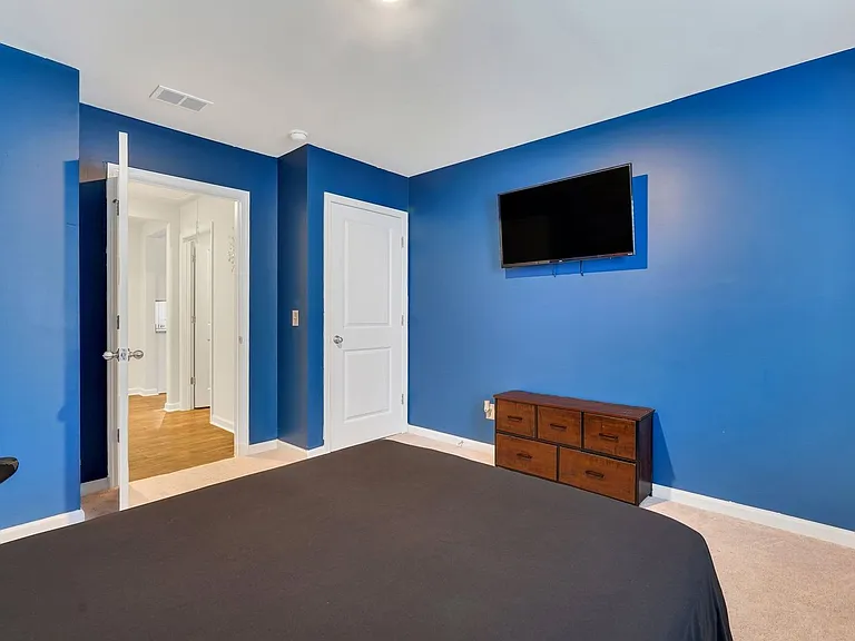 123 Tobago Cir — Photo 36