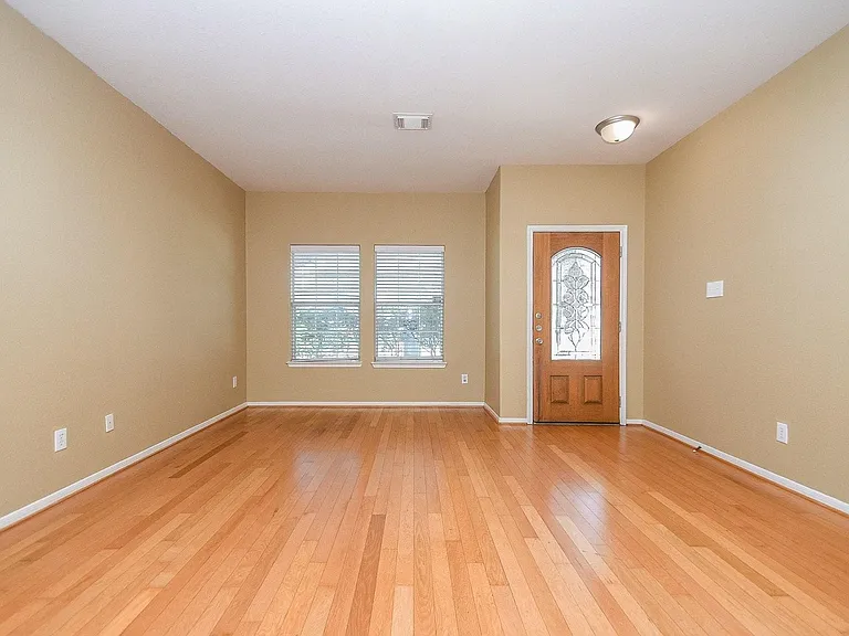 402 New Hope Ln — Photo 6