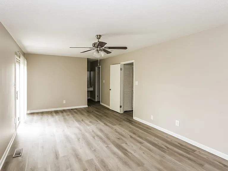 3125 Windbluff Dr — Photo 11