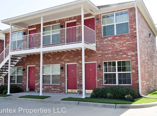 1306 Maple St, Commerce, TX 75428
