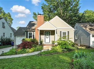 5215 Maple St, Mission, KS 66202