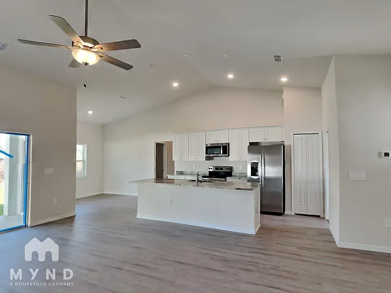 2194 Brancusi Ave — Photo 1