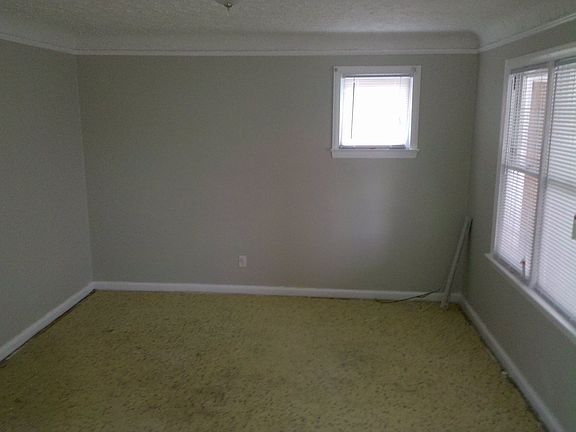 4th image of 8087 Essex Ave