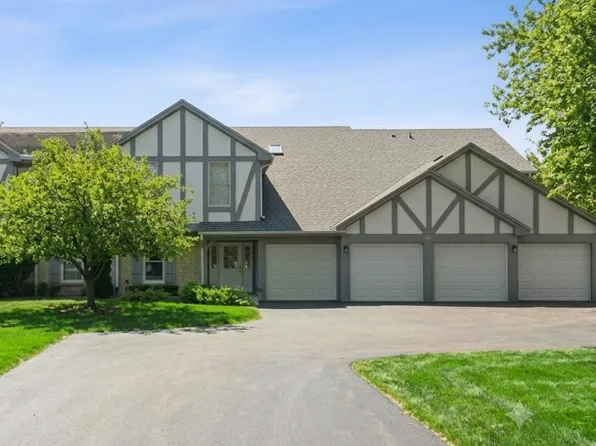 32 W Fern Ct Unit 215, Palatine, IL 60067