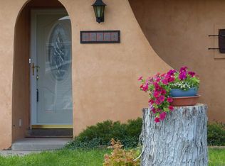 326 Rover Blvd, Los Alamos, NM 87547