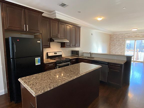 5th image of 248 Lamberts Ln
