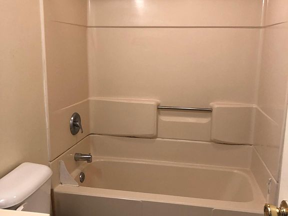 4th image of 520 S Lincoln St APT D