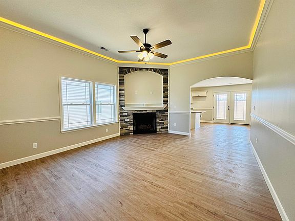 4th image of 2172 Davenport Ct