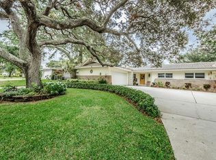 423 Bamboo Ln, Largo, FL 33770