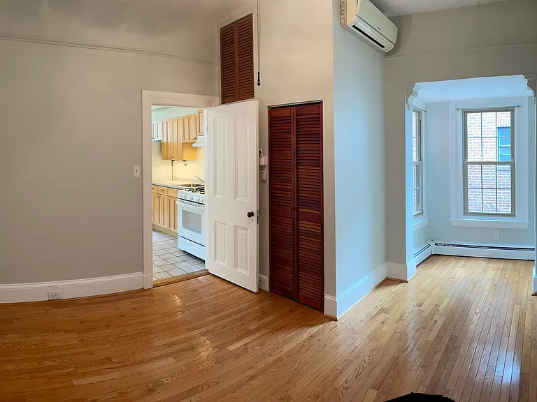 1010 N 5th St #2 — Photo 6