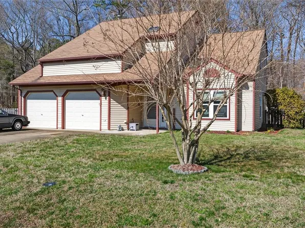 222 Susan Newton Ln, Yorktown, VA 23693