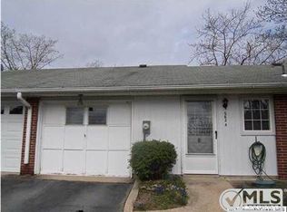 562A Portsmouth Dr, Lakewood, NJ