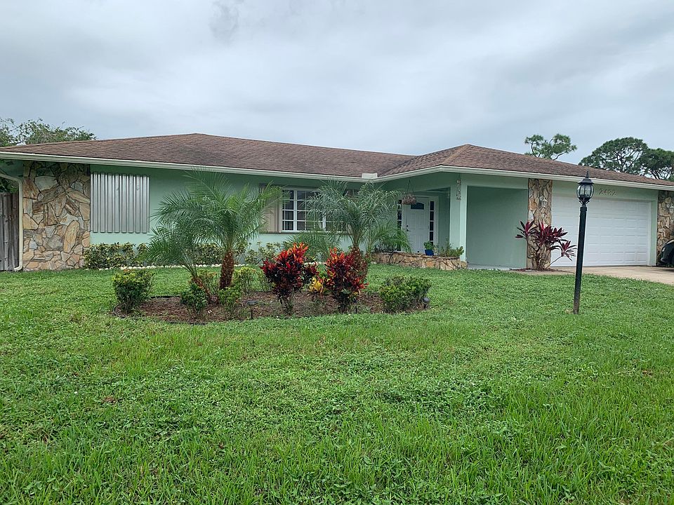 1st image of 2482 SE Sidonia St