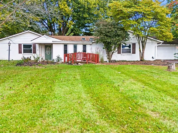 5625 Bradley Dr, Tipp City, OH 45371