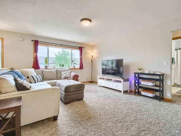 6946 91st St NE, Monticello, MN 55362