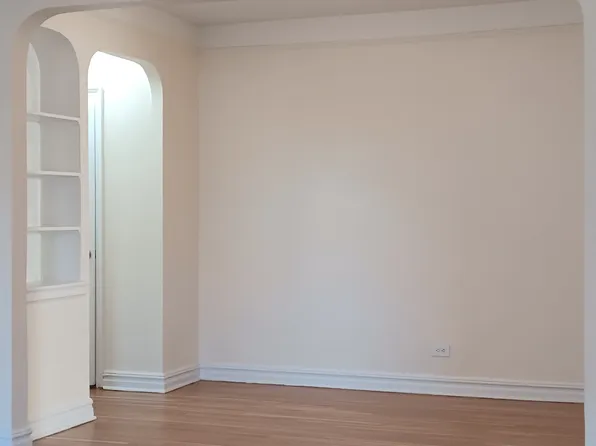 65-41 Saunders Street image 10 of 13