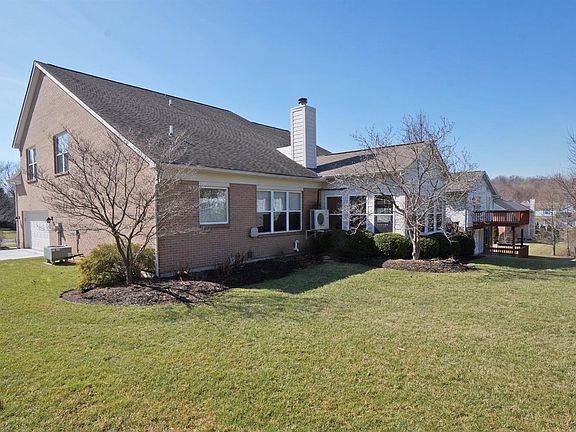 2nd image of 7628 Lakewater Dr