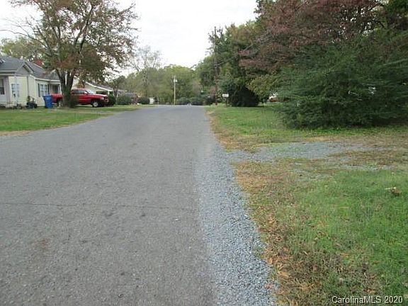 4th image of 1221 Freeman Ave