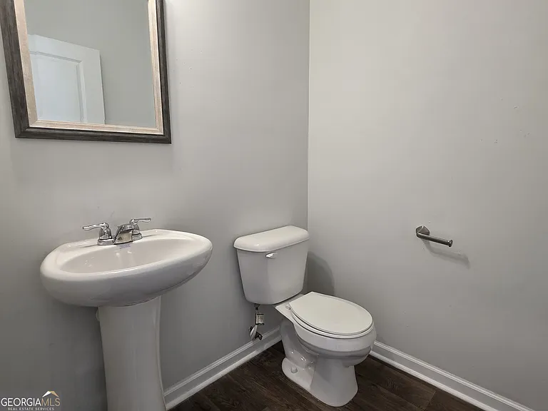 114 Troupe Dr — Photo 6