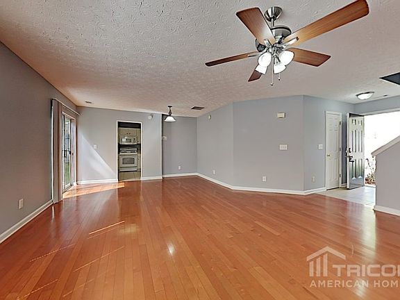3rd image of 3790 Charlton Ives Dr
