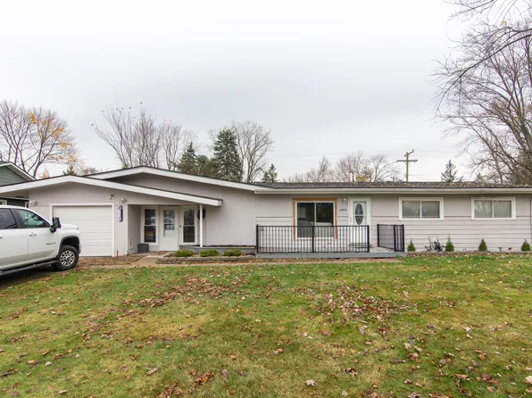 30800 Wentworth St, Livonia, MI 48154