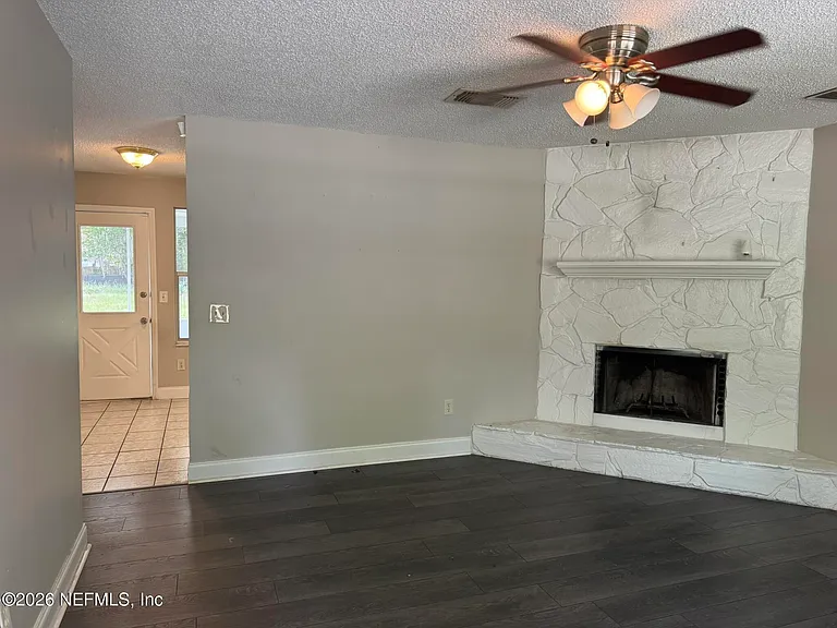 2120 Blair Rd S — Photo 6