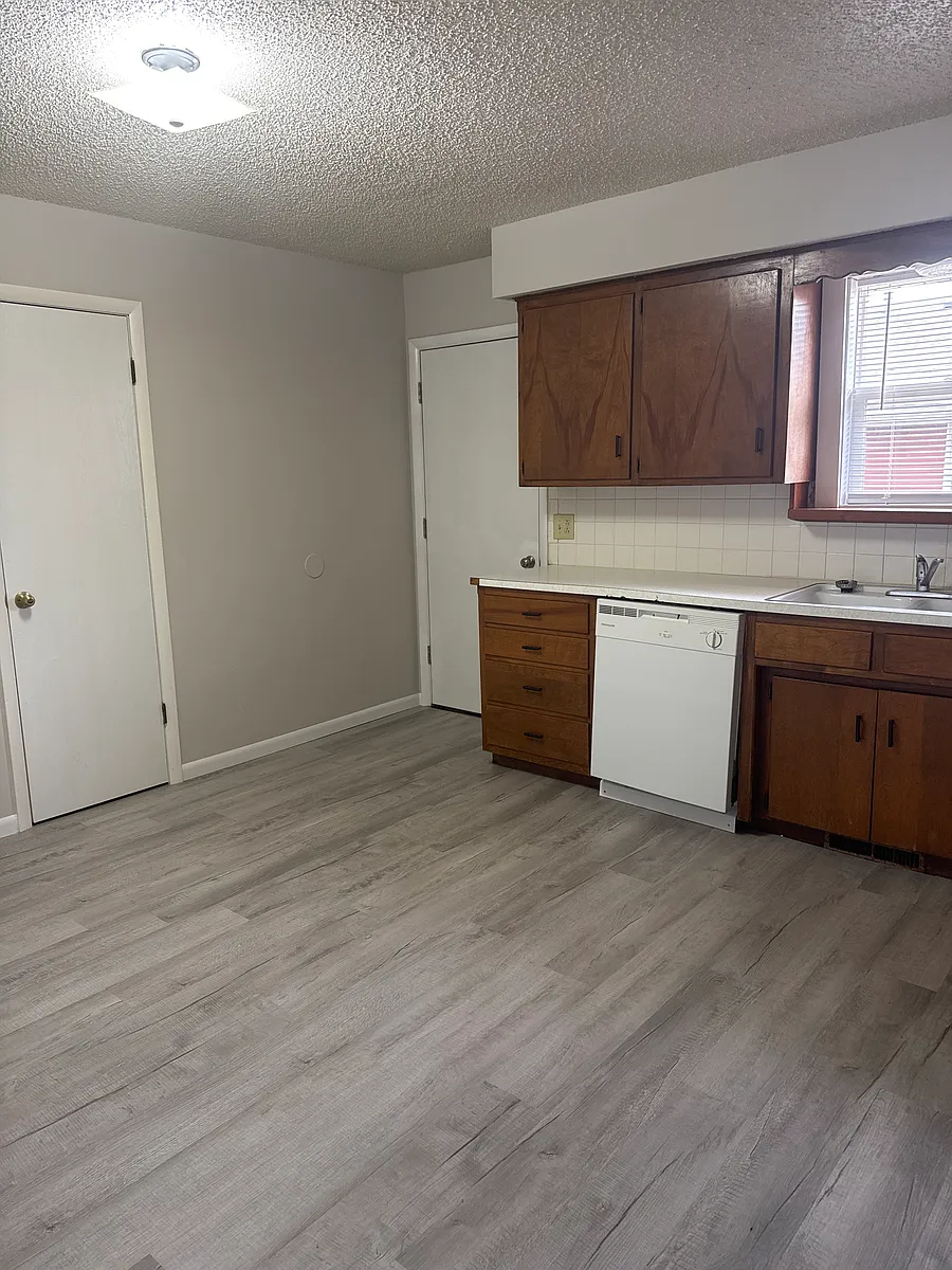 Building Photo - 210 S Fort St #1