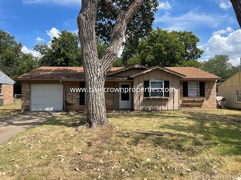1st image of 1300 Johns Dr