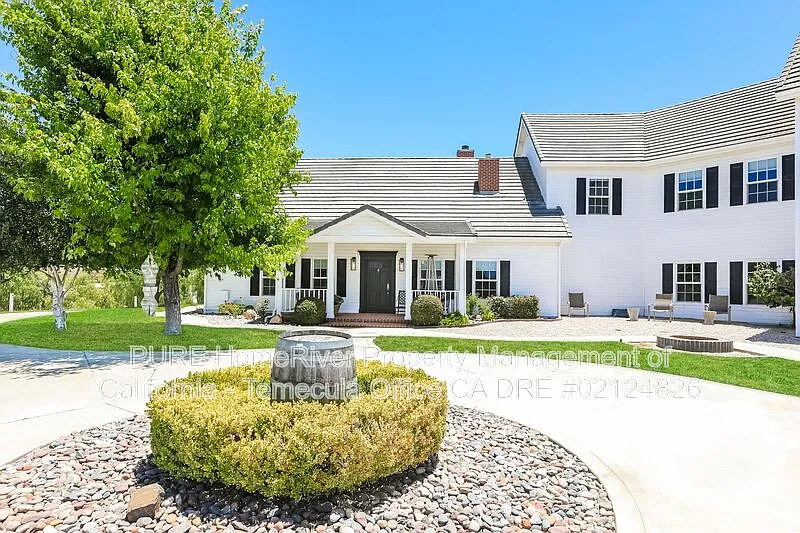9 bed, 8.0 bath, 9222 sqft, $19,995 — Photo 4