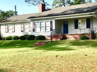 711 Gordon St, Douglas, GA 31533