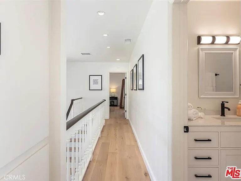 3217 Longridge Ave — Photo 22