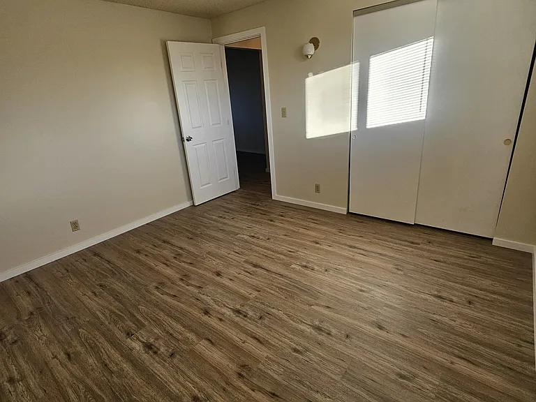 4809 W Viola Ave #C — Photo 4