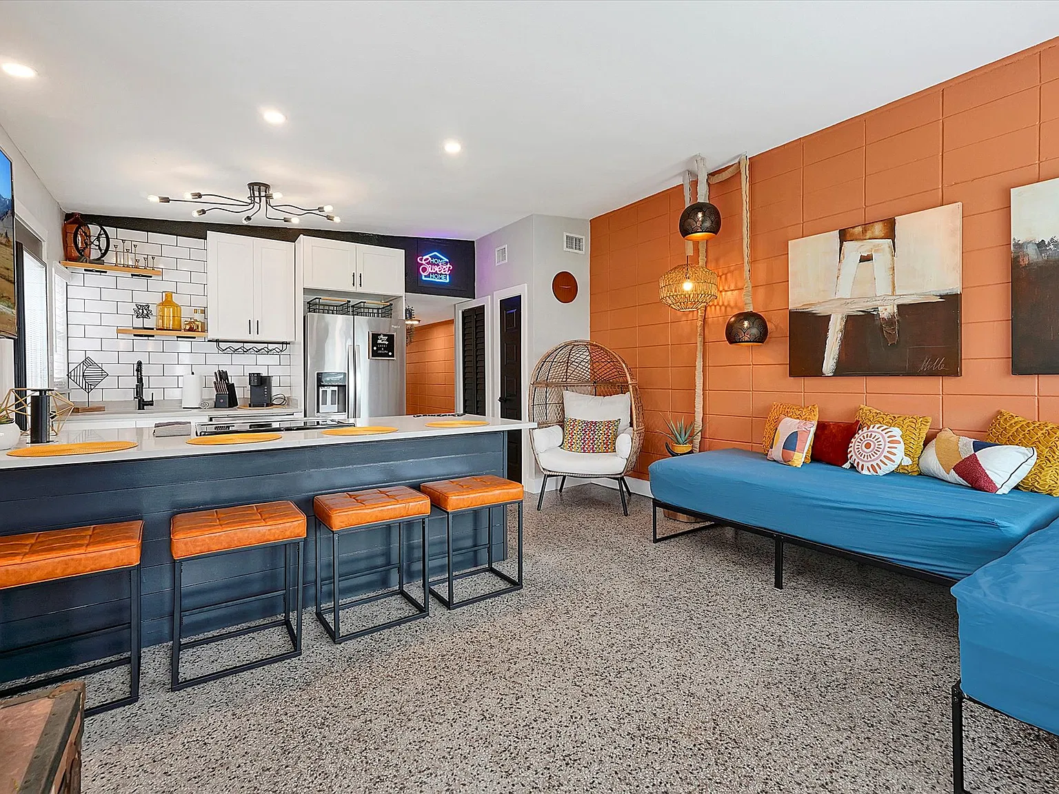 2 bed, $2,400 — Photo 3