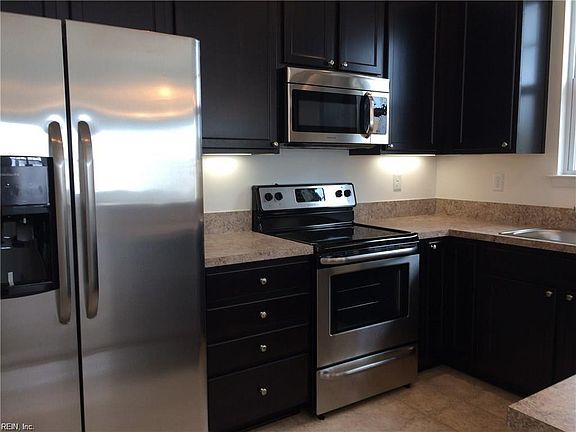 5th image of 1609 Apsley Ct