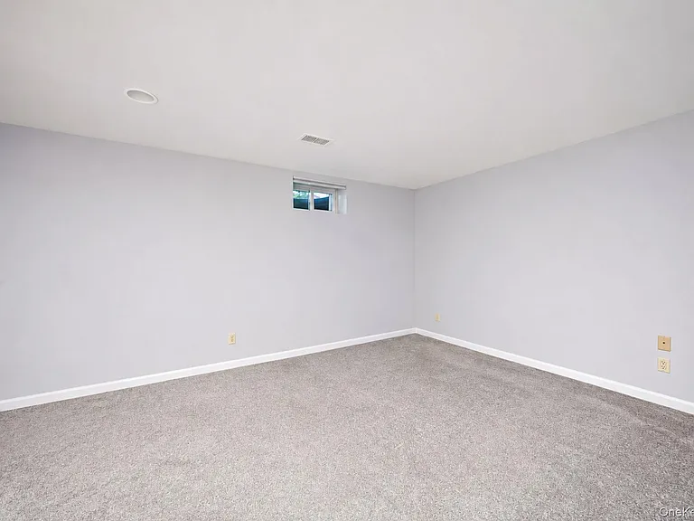 101 Raspberry Ct — Photo 39