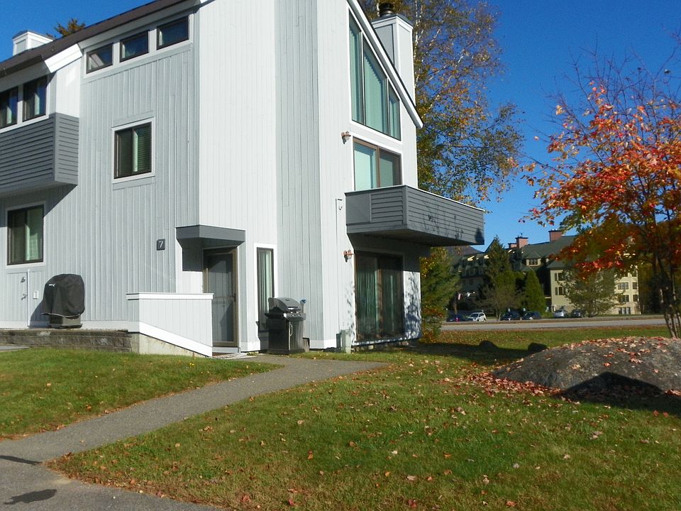 SS7V Exterior Front Entrance