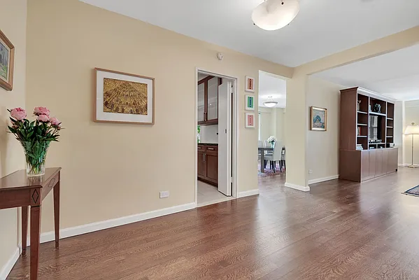 Sold by Compass | media 6