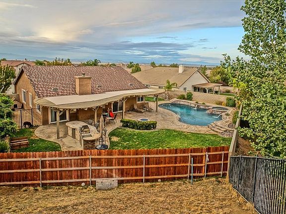 resized-backyard_elevated[1]